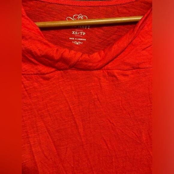 Old Navy Twisted Neckline Shirt - Picture 3 of 6